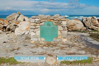Cape Agulhas, official dividing line between the Atlantic and Indian oceans, Overberg, Whale Coast